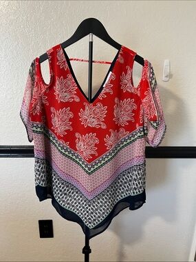 DR2 Red Paisley Cold-Shoulder V-Neck Blouse - Size M